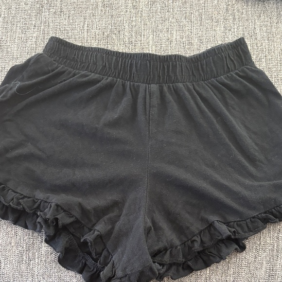 Melrose and Market Black High Waist Ruffle Shorts - Picture 1 of 2